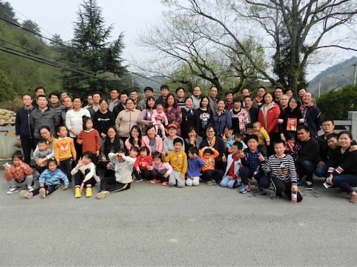 理老虎机
教工天目山春游合影